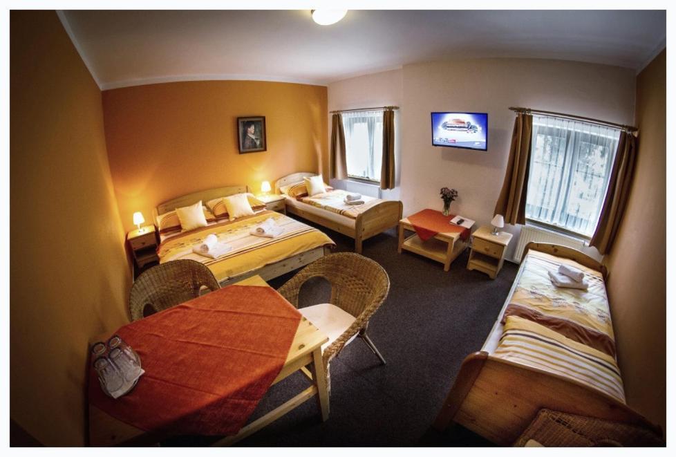Horsky Hotel Snezenka Hyncice pod Susinou ภายนอก รูปภาพ